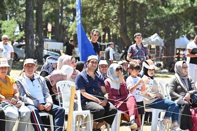 Ata sporlarında renkli buluşma