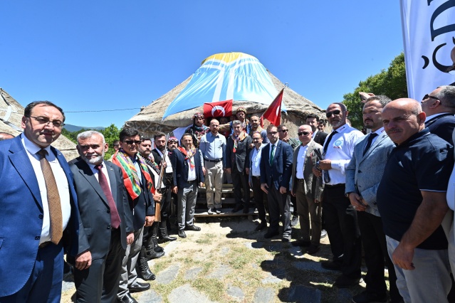Ata sporlarında renkli buluşma