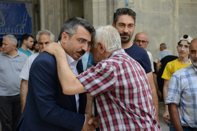 Başkan Yılmaz 1 Ayda 15 Mahalleyi Ziyaret Etti