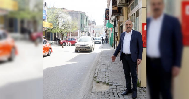 Başkan Türkyılmaz'dan Büyükşehire: Yetki verin ana caddeleri de biz yapalım