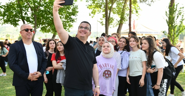 Genç Başkan ve gençler festivalde buluştu