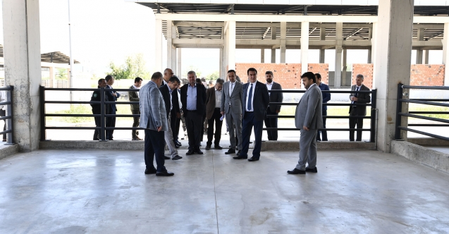 Kurban pazarları bayrama hazırlanıyor