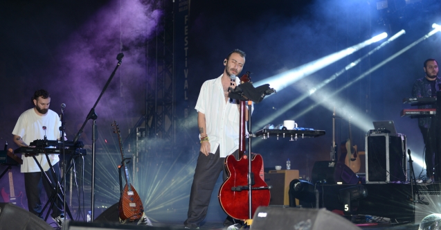 Festivalde “Yüzyüzeyken Konuşuruz” fırtınası esti