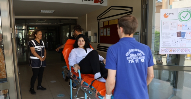 Üniversite yolunda ilk adımı ambulansla attı