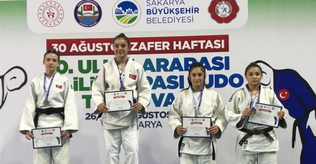 Valilik Kupası’nda Zafer Osmangazi’nin