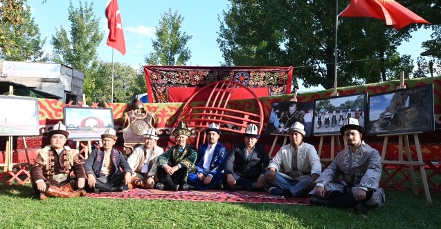 Bursa’dan Guinness’e 'Manas Destanı'