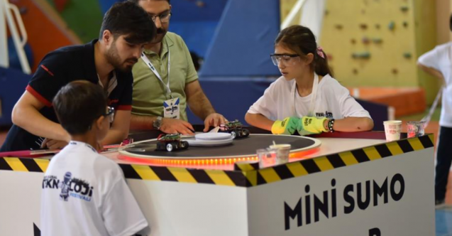 İnegöl’de Teknoloji Festivaline 61 İlden Mucitler Katıldı