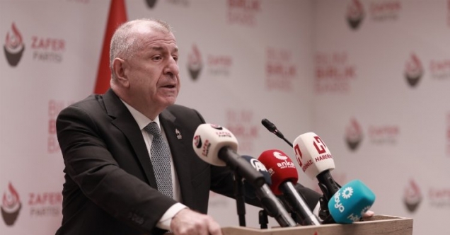 Ümit Özdağ'dan 'mavi boya' çıkışı