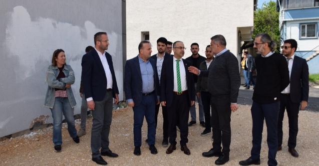 Bursa'da CHP Nilüfer İlçe Binasına Saldırıyı Kınama