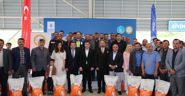 BÜYÜKORHANLI ÇİFTÇİYE SİLAJLIK MISIR TOHUMU