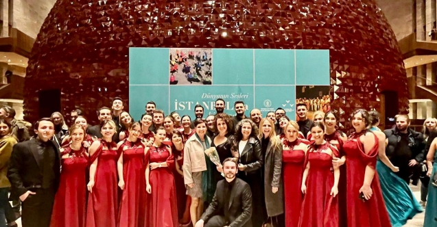 NİLÜFER ÇOKSESLİ KORO DÜNYACA ÜNLÜ KOROLARLA AYNI SAHNEDE