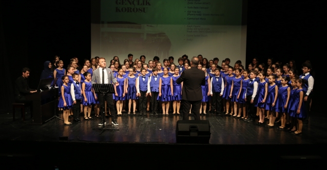 ÇOCUK VE GENÇLİK KOROLARI PERFORMANSLARIYLA ALKIŞ ALDI