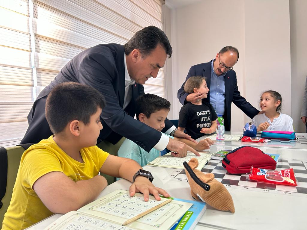 BİLGİ EVLERİ ÇOCUKLARI GELECEĞE HAZIRLIYOR