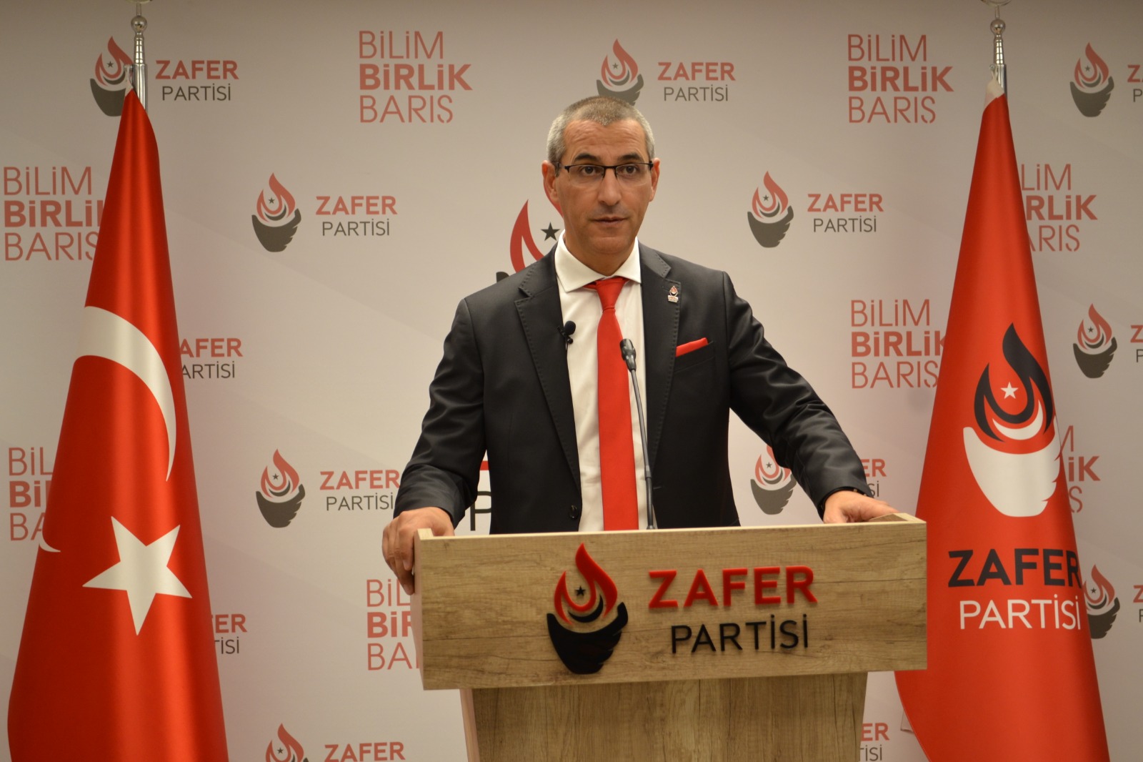 ÇEKİN O PİS ELLERİNİZİ GENÇLERİMİZİN ÜZERİNDEN!
