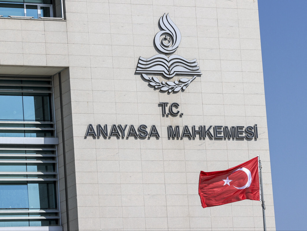 Anayasa Mahkemesi, 3 siyasi partiyi kapattı