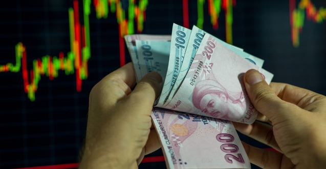 Dolar/TL Beklentisi Düştü, Faiz Beklentisi Arttı