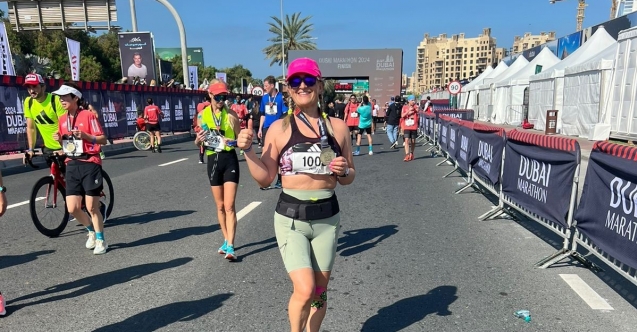 İnegöllü kadın sporcu Dubai maratonunda koştu