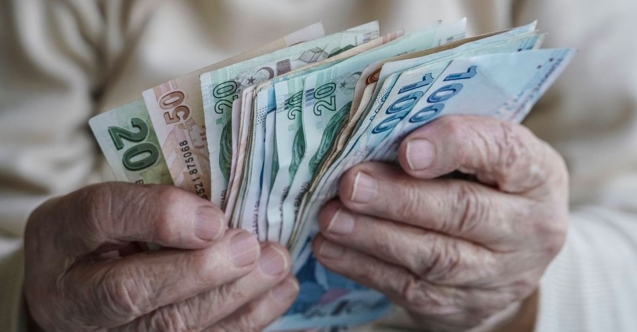 Emekliye ek zammın ödeme tarihleri belli oldu