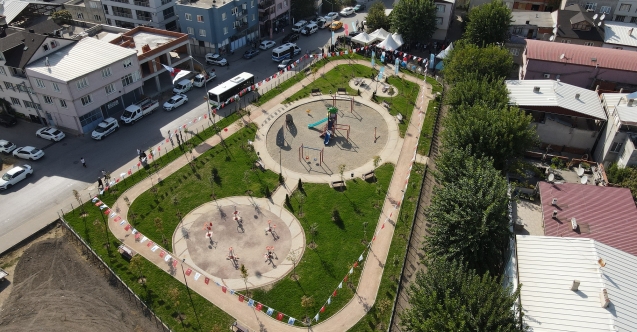 Yıldırım'da Ayçiçeği Parkı: Huzur ve Yeşilin Buluşma Noktası