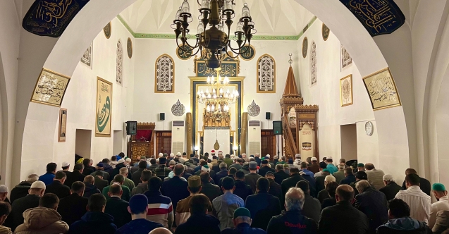 Hafız Habib Deveci İshakpaşa’da cemaat ile buluştu