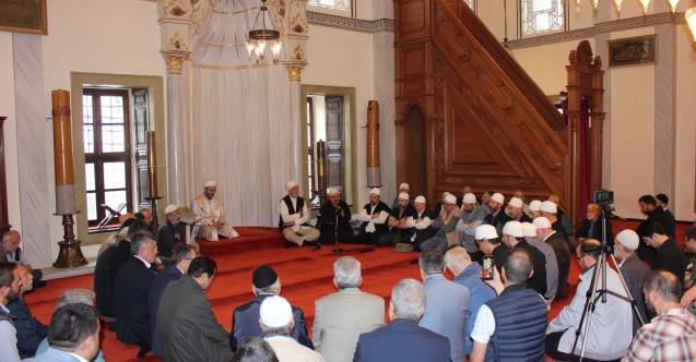 Erguvan Bayramı Emirsultan’da coşkuyla kutlanıyor