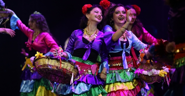 36. Uluslararası altın Karagöz halk dansları yarışması