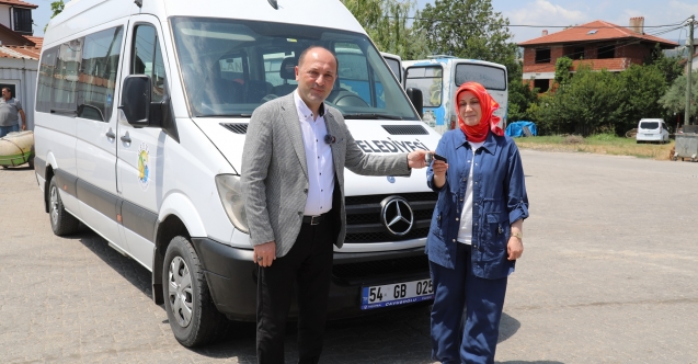 Geyve Belediyesi Garaj Amirliği'nde ilk kadın şoför göreve başladı