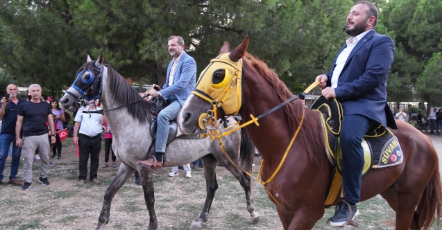 Başkan Işık, atlı kortejin başını çekti