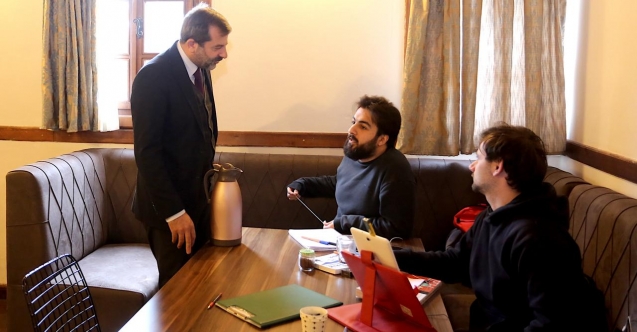 Gürsu’nun üniversiteli gençlerine belediye desteği
