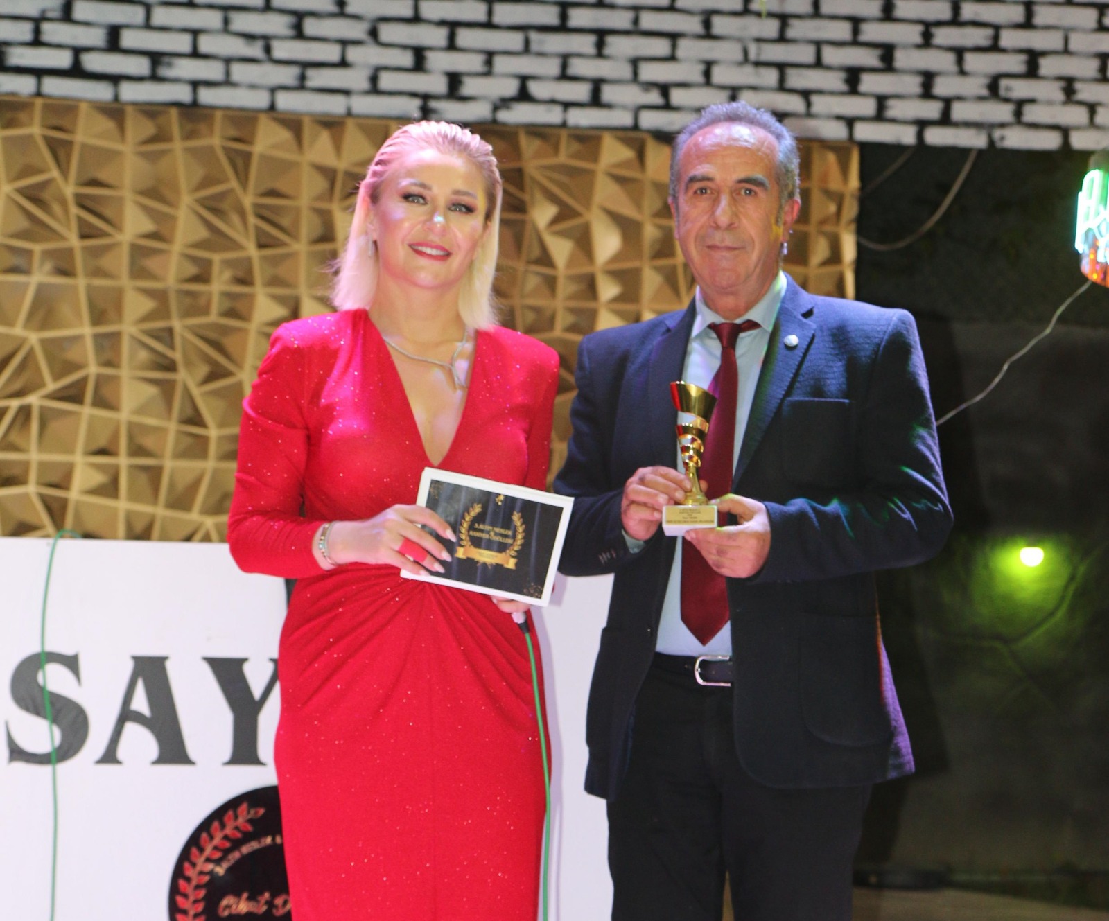 Yılın En İyi Çıkış Yapan Siyasetçisi seçildi