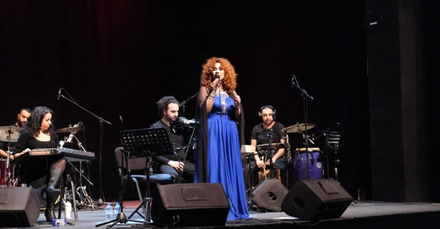 "Dünya Sesleri Bursa'da" konserleri Lena Chamamyan ile başladı