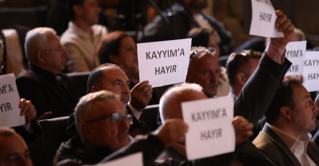 Gemlik Belediyesi’nde kayyum protestosu