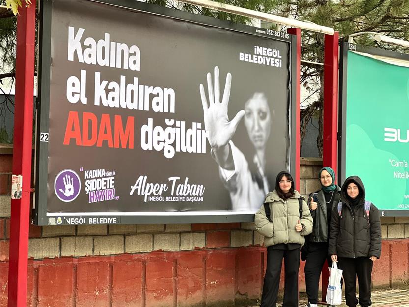 İnegöl’de Kadına Yönelik Şiddete Karşı Anlamlı Etkinlik