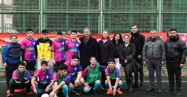 Gemlik'te Özel Gençler Yeşil Sahada