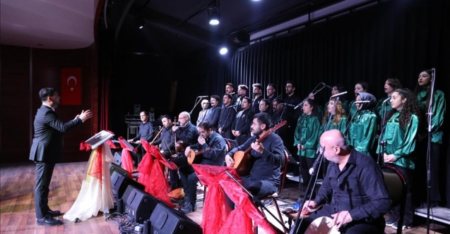 Ege Rüzgarı İnegöl’de esti; Gençlik Korosu’ndan muhteşem konser