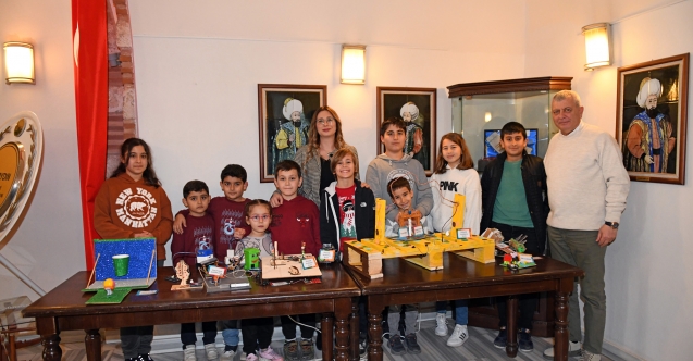Osmangazili öğrencilerden robotik kodlama sergisi