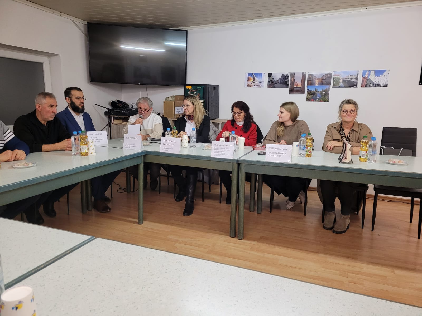 Vilsbiburg Belediye Başkanı ve Siyasetçilerle Yerel ve Genel Konular Görüşüldü