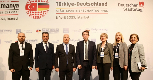 Başkan Bozbey Kardeş Şehirler Zirvesi'nde