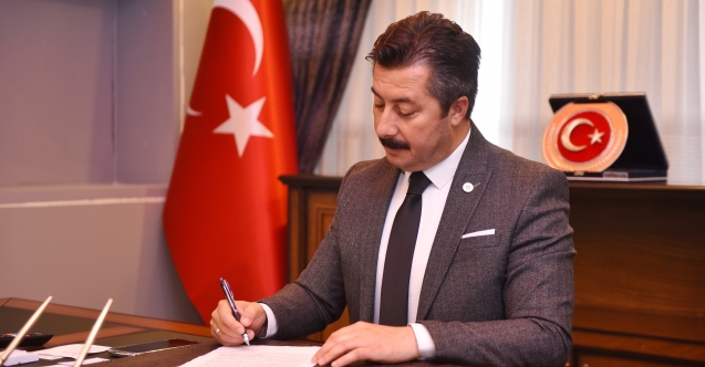 Yenişehir Başkanı Özel'den 23 Nisan mesajı