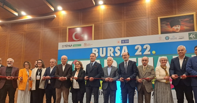 Bursa Kitap Fuarı kapılarını açtı: Bozbey'den okuma alışkanlığı vurgusu