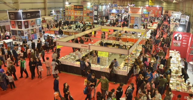 Osmangazi Belediyesi Kitap Fuarında okurlarla buluşuyor