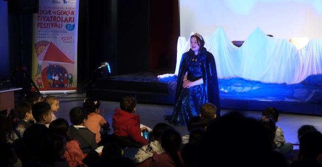 Uluslararası Tiyatro Festivali Bursa'da devam ediyor