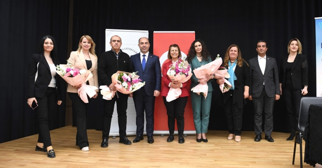 Uzmanlar Osmangazi'nde kanserden korunma yollarını anlattı