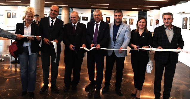 Işık Kansu'nun özel koleksiyonu Osmangazi'de sergileniyor
