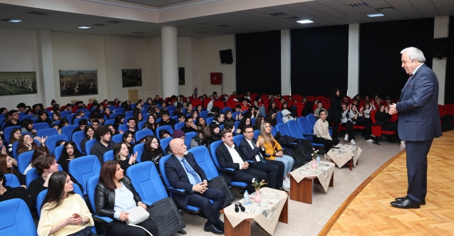 Şadi Özdemir, Güzel Sanatlar Lisesi öğrencileriyle buluştu