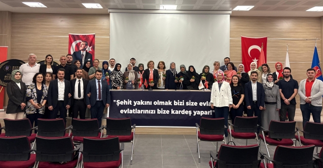 Anahtar Parti unutulan gündemde şehit annelerinin yanında oldu