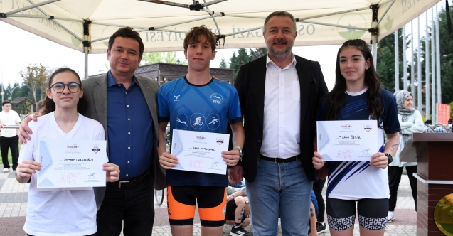 Osmangazi'de 103 genç sporcu duatlon parkurunda ter döktü