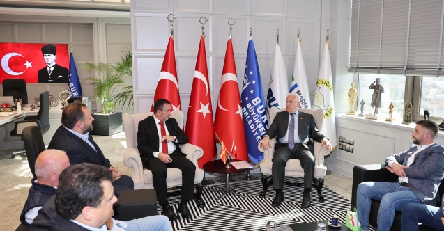 Büyükşehir’den Studeniçani Belediyesi’ne çöp kamyonu desteği