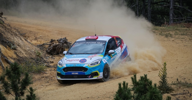 Dünyadaki ilk ve tek engelli kadın ralli pilotundan çifte podyum