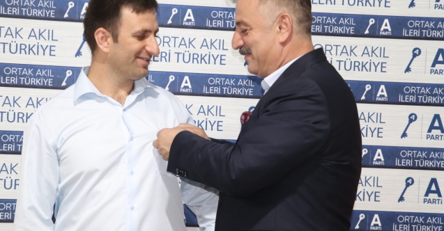 120 kişi Anahtar Partiye katıldı, Karacabeyde coşkulu tören